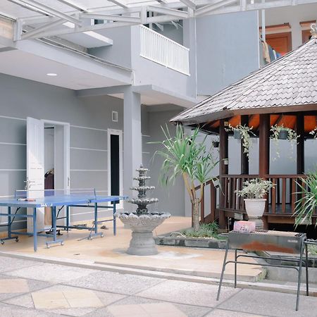 Villa Palm Springs By Reqhome Ciater Hilir Exterior photo