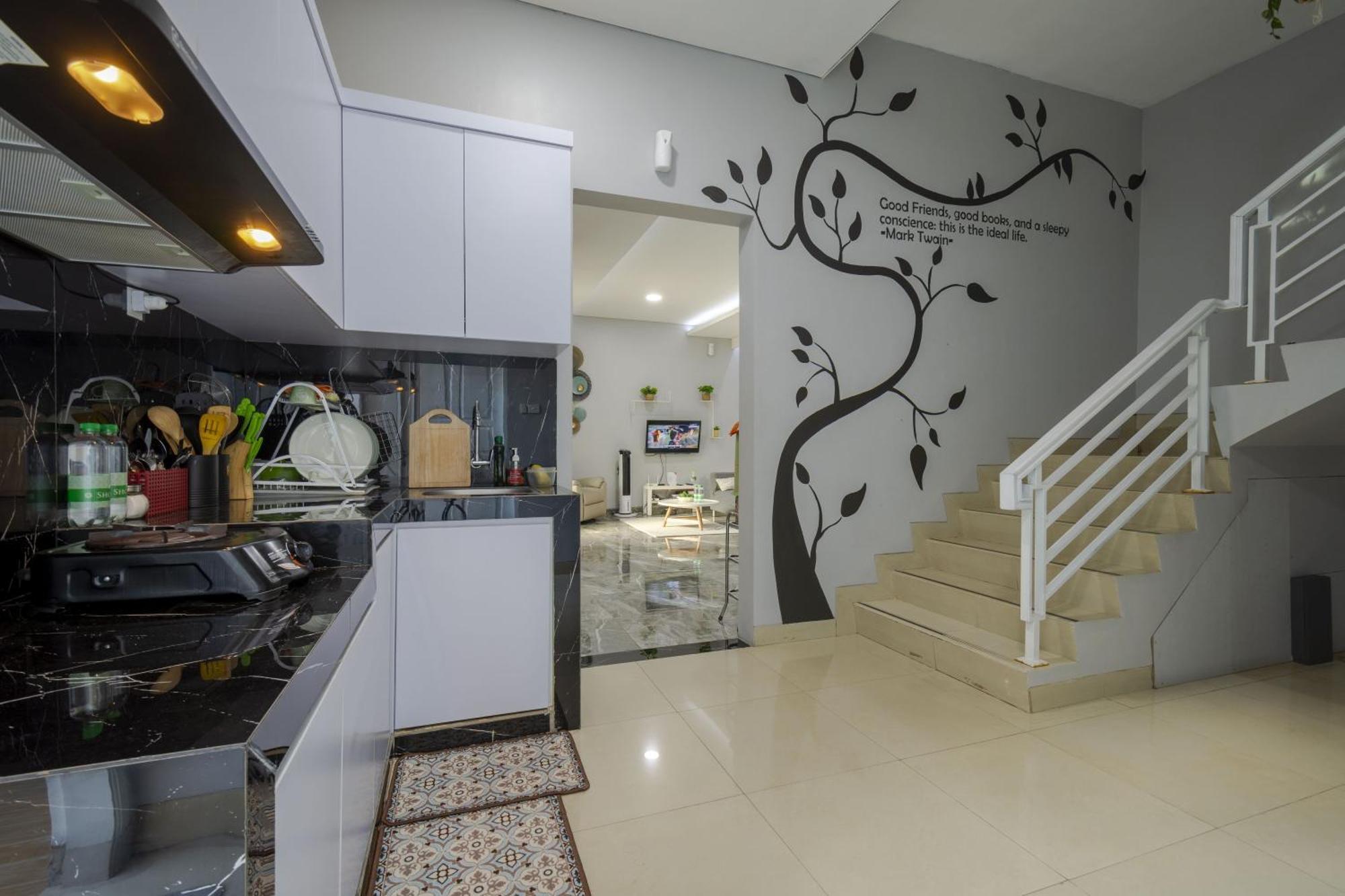Villa Palm Springs By Reqhome Ciater Hilir Exterior photo